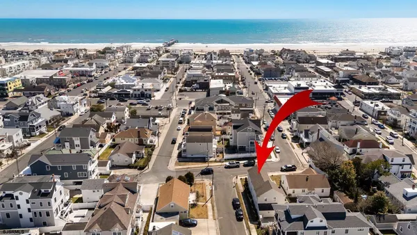 $999,000 | 8001 Winchester Road, Margate City, NJ 08402