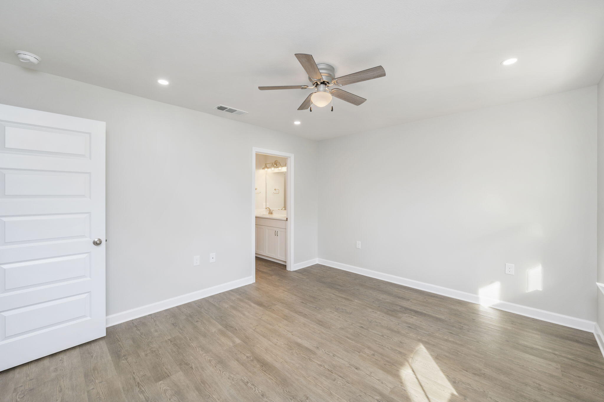 1000 Valley Road Crestview, FL 32539 - Photo 21 of 30 a view of an empty room