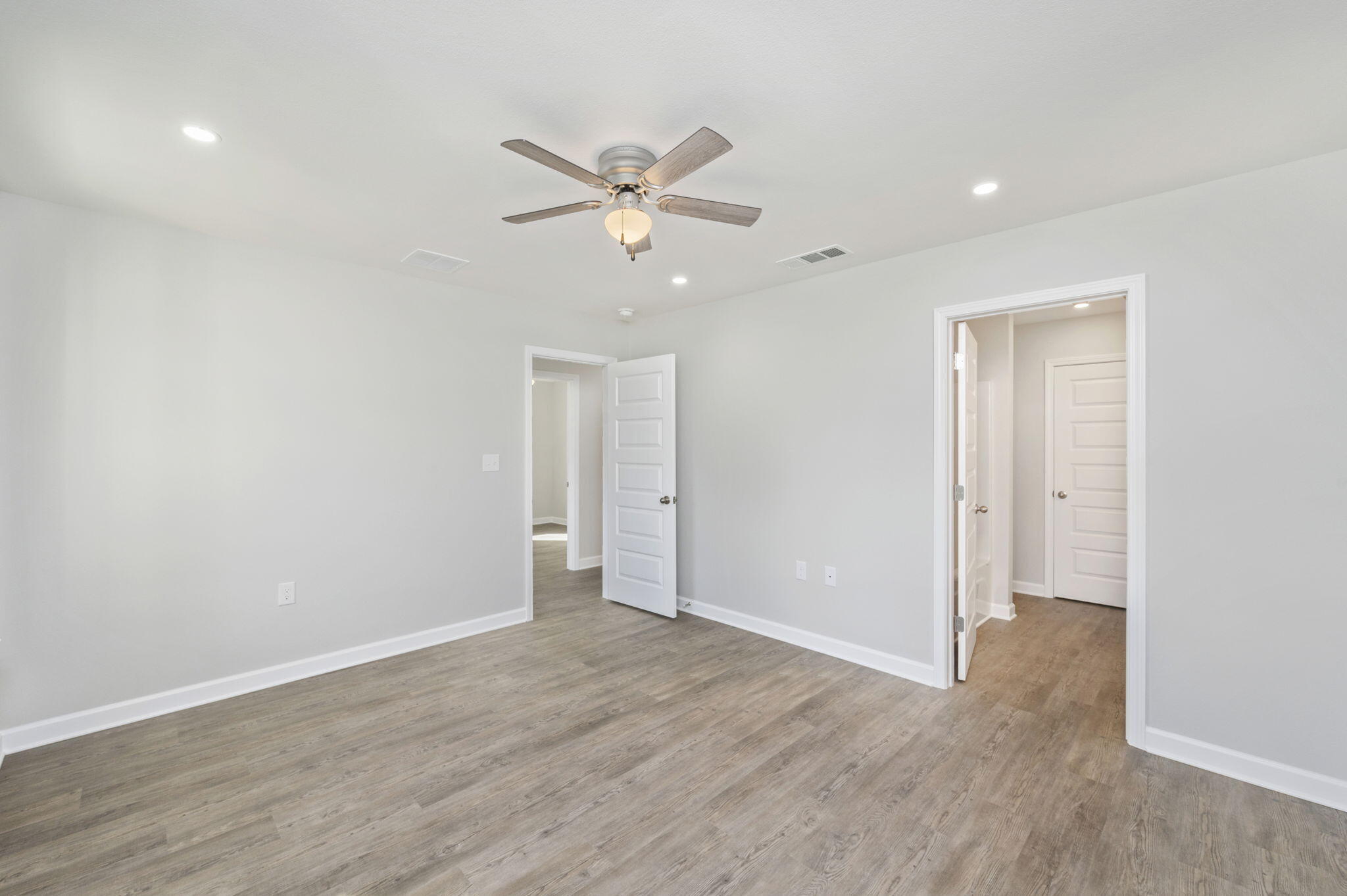 1000 Valley Road Crestview, FL 32539 - Photo 22 of 30 a view of an empty room