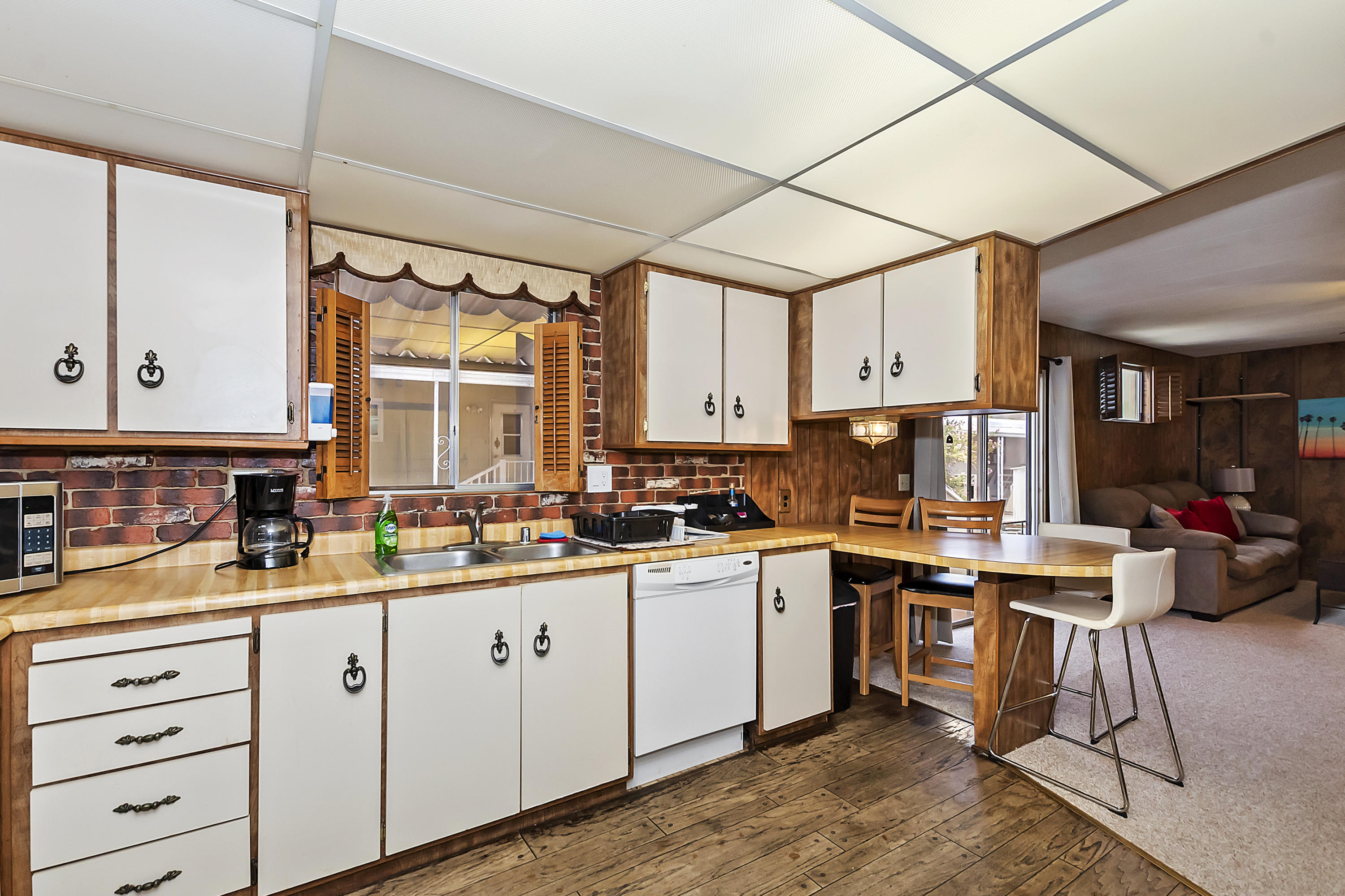 74711 Dillon Road, Unit 339 Desert Hot Springs, CA 92241 - Photo 2 of 29 015_Kitchen