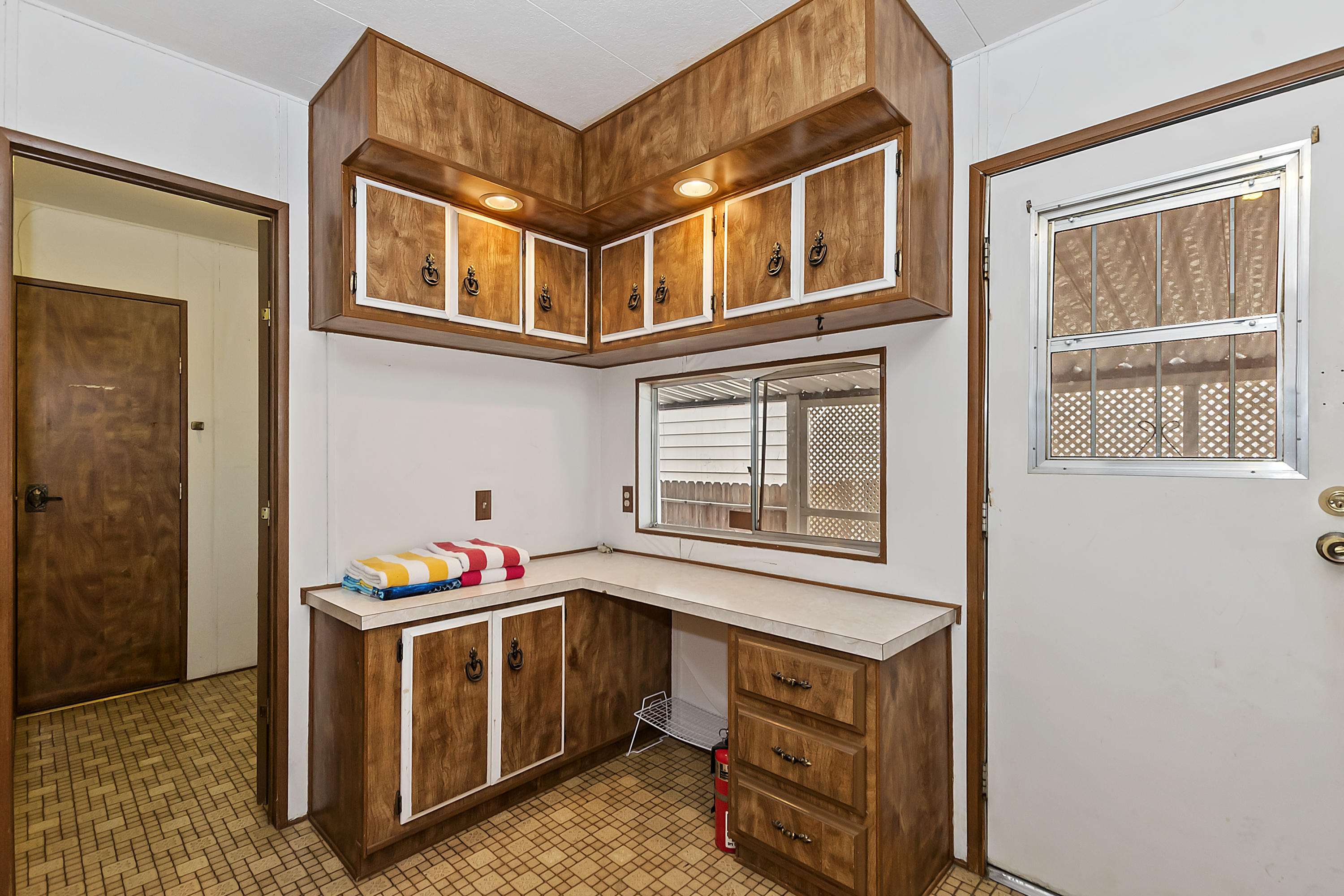 74711 Dillon Road, Unit 339 Desert Hot Springs, CA 92241 - Photo 24 of 29 024_Office Nook