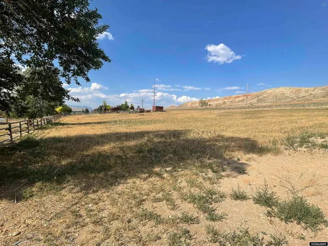 $200,000 | 41060720015800 Clendenning Street, Dubois, WY 82513