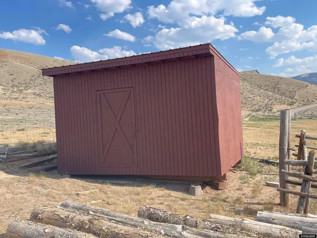 $200,000 | 41060720015800 Clendenning Street, Dubois, WY 82513