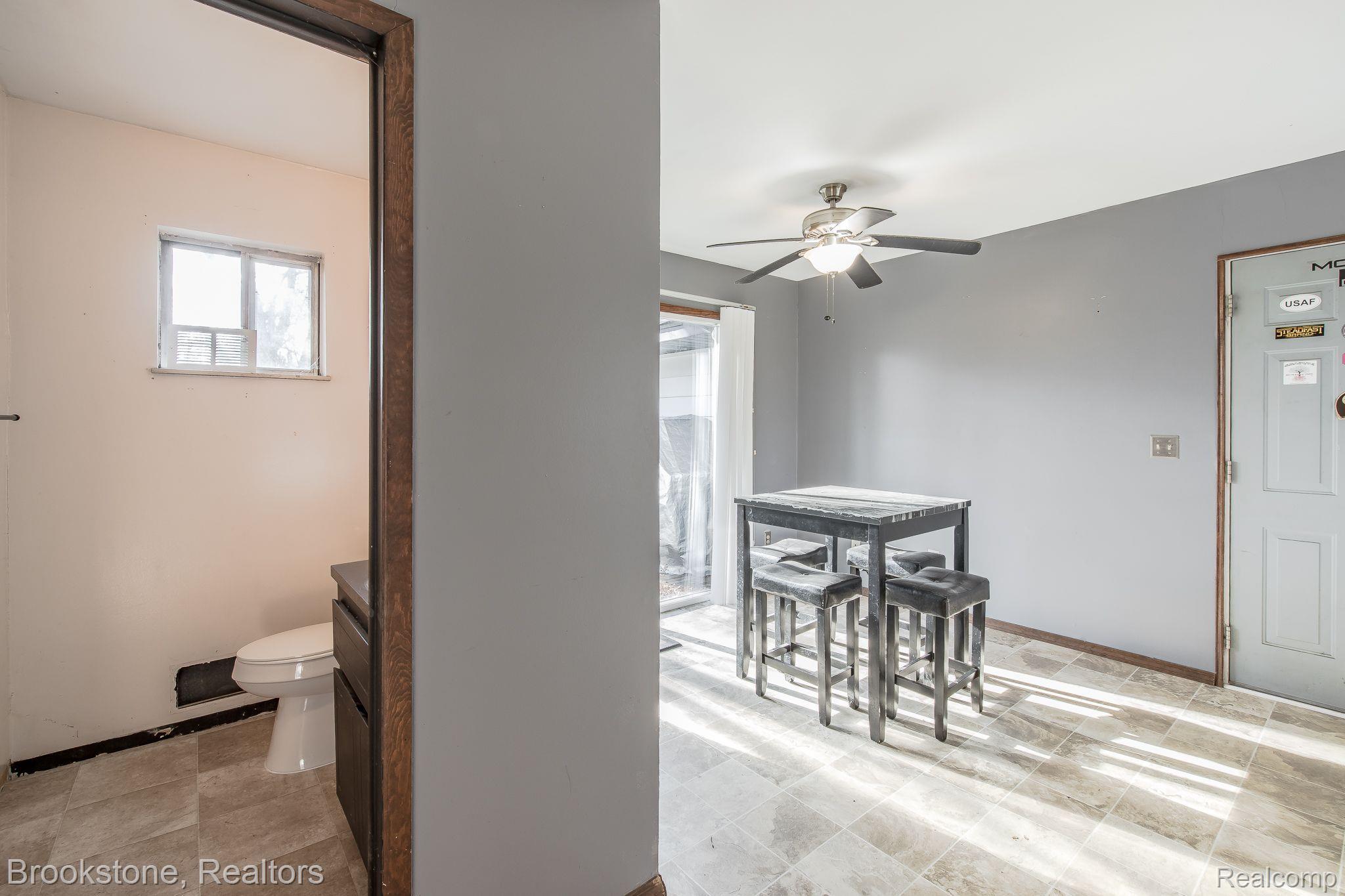 2780 Cherry Road Highland, MI 48356 - Photo 11 of 42 Gallery Image 11
