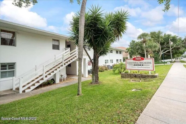 $1,300 | 8522 North Atlantic Avenue, Unit 62, Cape Canaveral, FL 32920