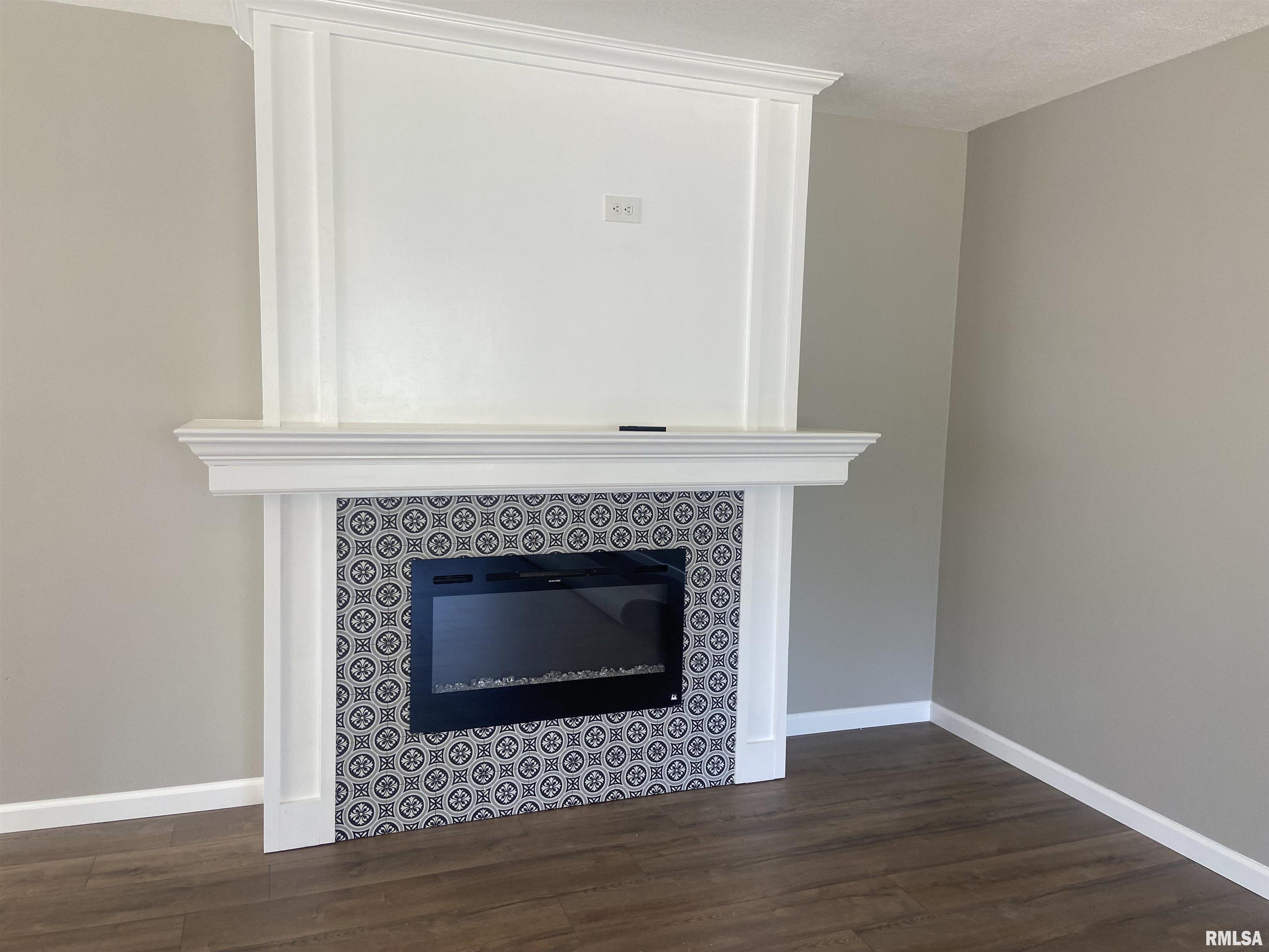 1706 Maple Street Quincy, IL 62301 - Photo 12 of 27