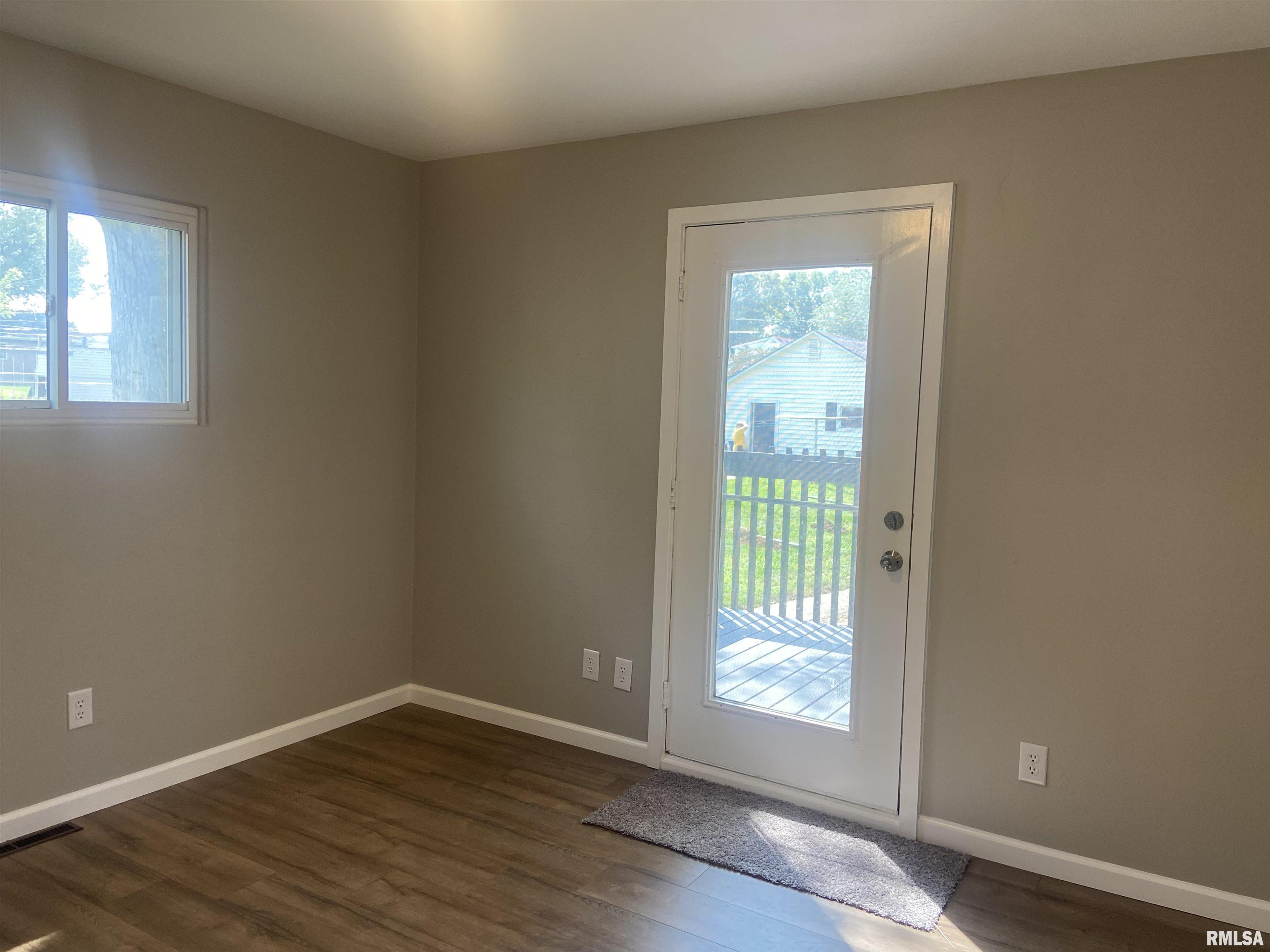 1706 Maple Street Quincy, IL 62301 - Photo 14 of 27