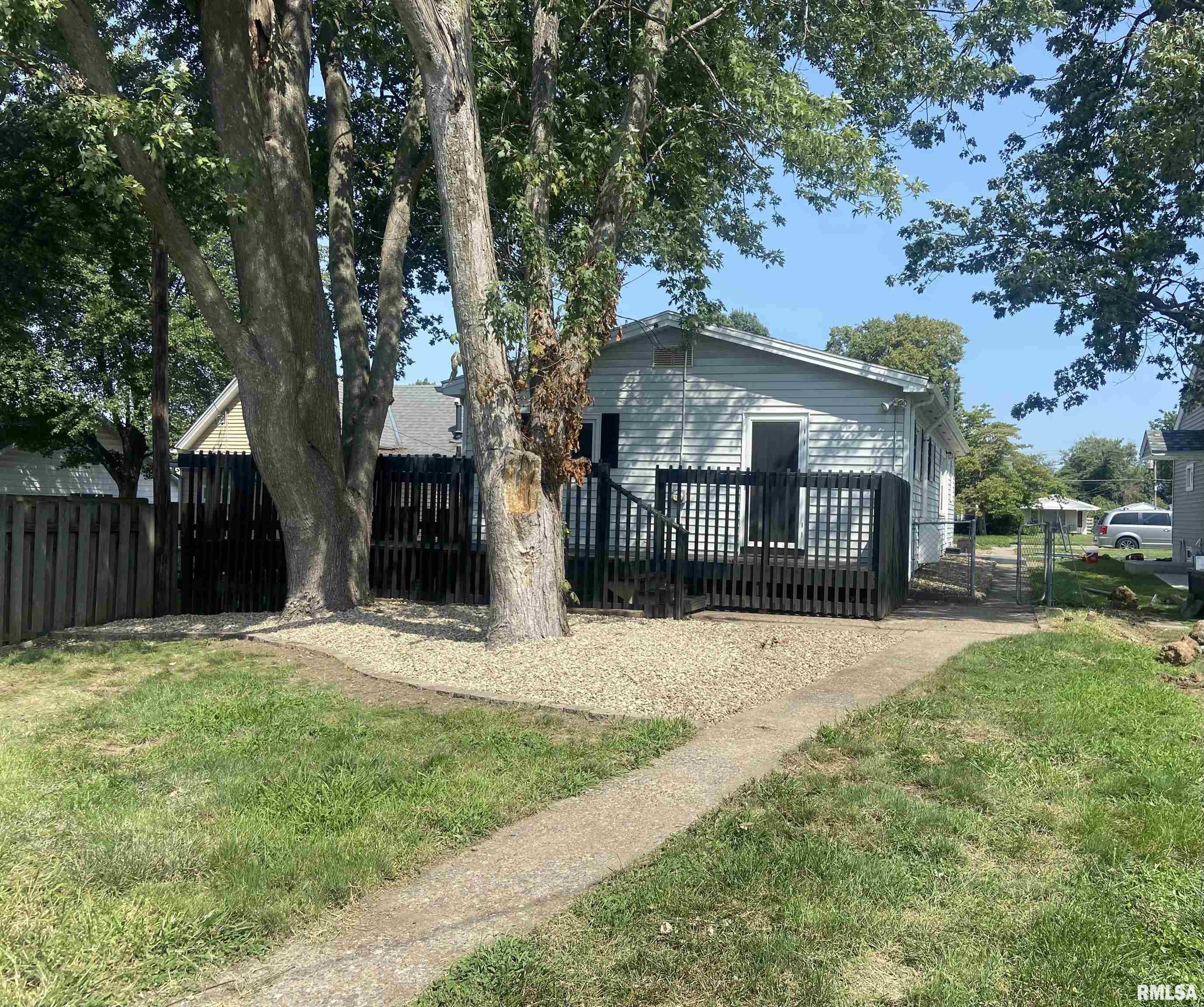 1706 Maple Street Quincy, IL 62301 - Photo 22 of 27