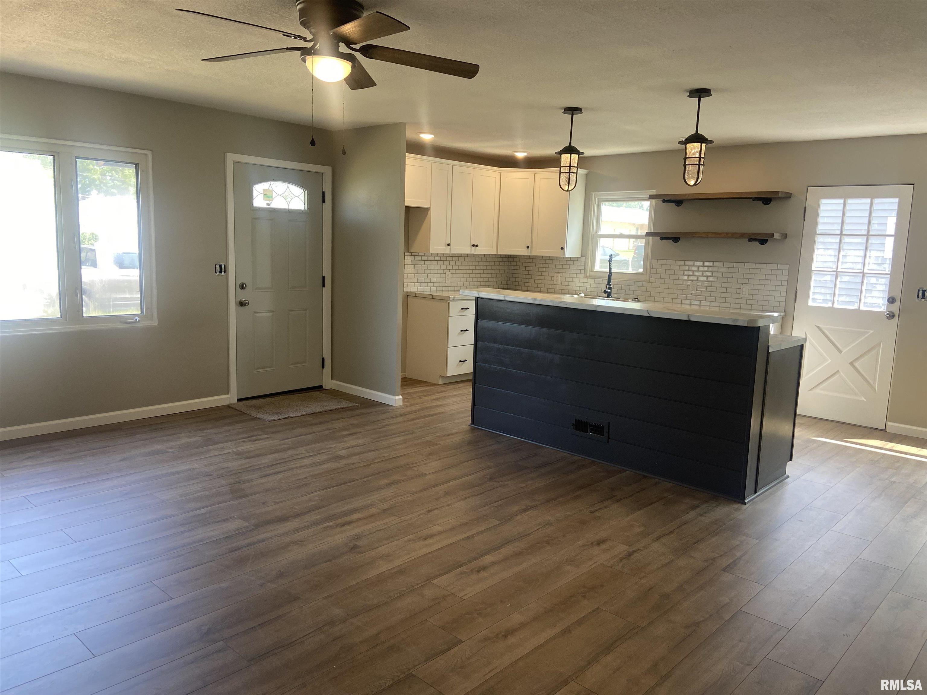 1706 Maple Street Quincy, IL 62301 - Photo 9 of 27