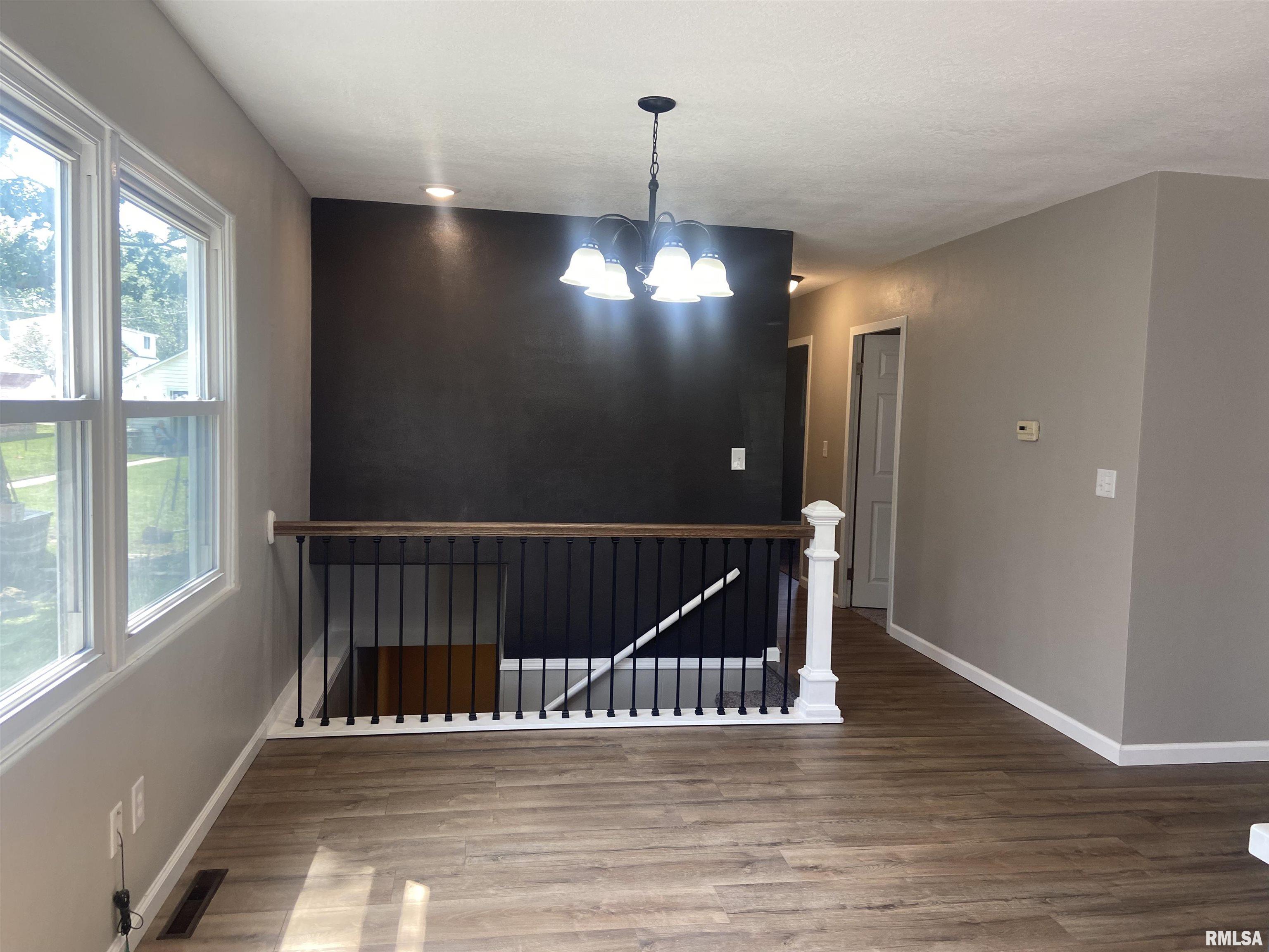 1706 Maple Street Quincy, IL 62301 - Photo 10 of 27