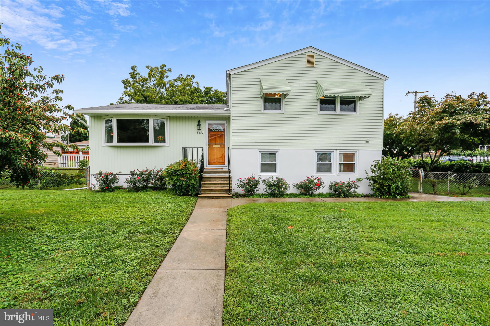 8432 Geneva Road Pasadena, MD 21122 - Photo 1 of 33 Welcome Home to 8432 Geneva in Sunset Beach...