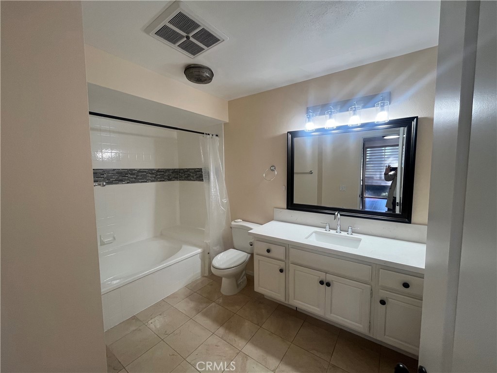 750 Spaulding Avenue, Unit 237 Los Angeles, CA 90036 - Photo 13 of 21