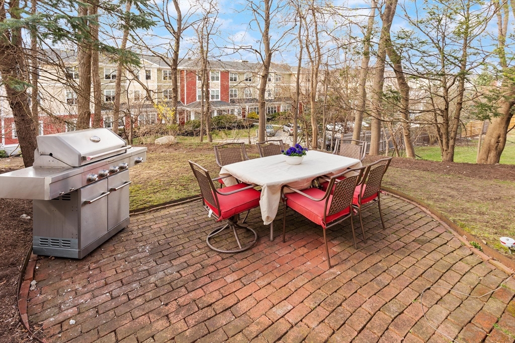 72 Putnam Street, Unit 72 Needham, MA 02494 - Photo 33 of 38