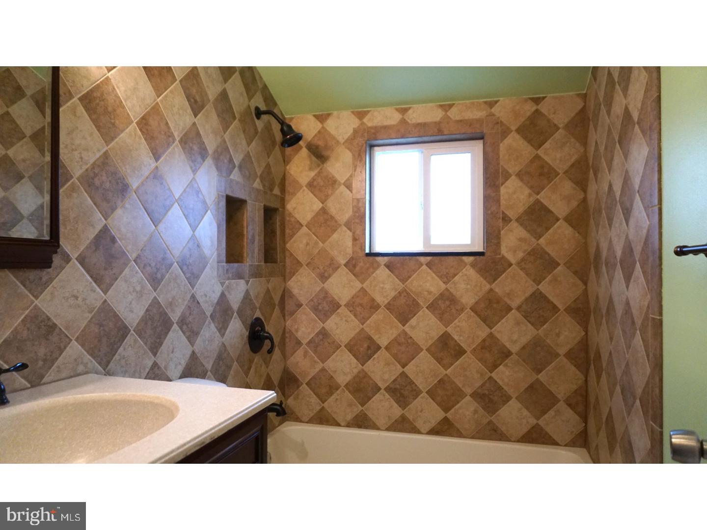 29 Prunewood Road Levittown, PA 19056 - Photo 16 of 19 Gallery Image 16