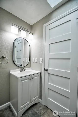 $515,000 | 6305 61st Avenue Southeast, Lacey, WA 98513