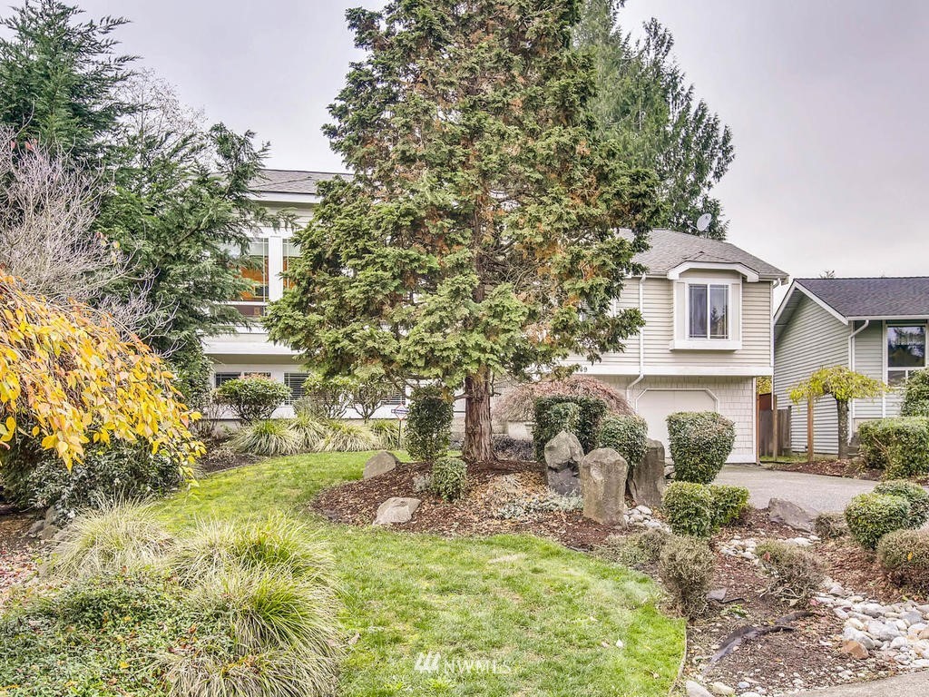 18449 135th Place Southeast Renton, WA 98058 - Photo 2 of 25 Gallery Image 2