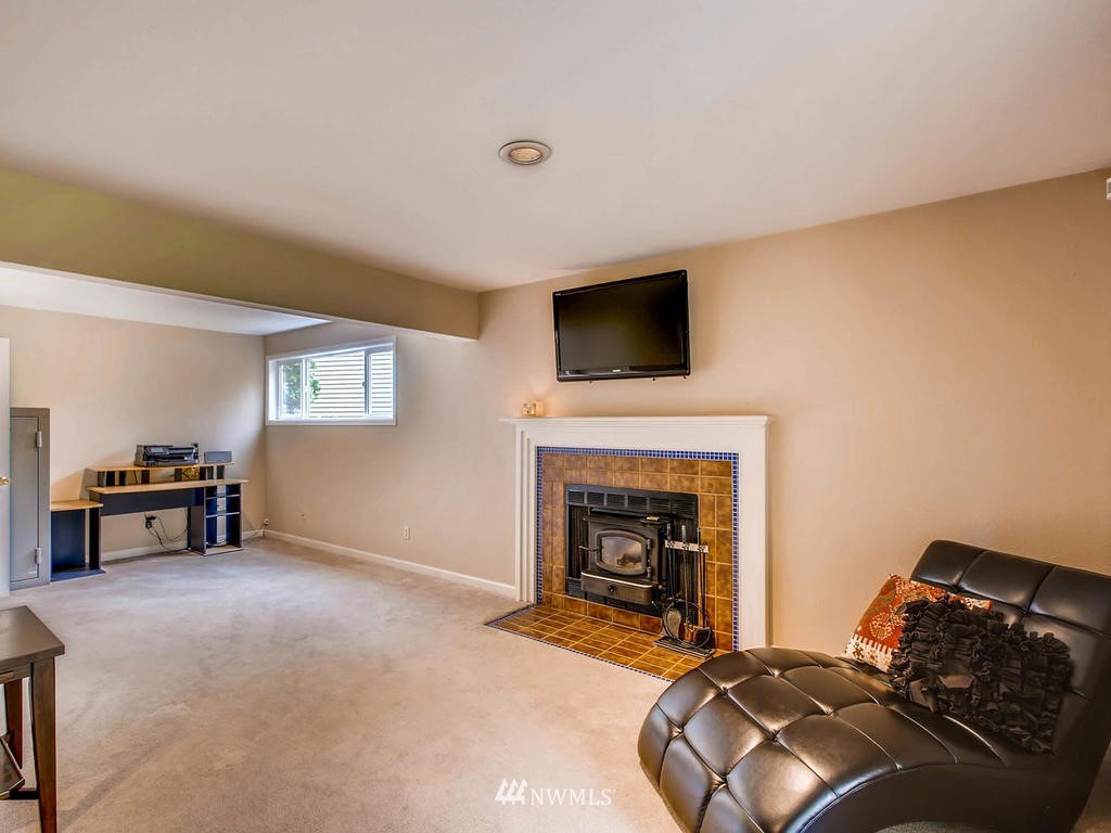 18449 135th Place Southeast Renton, WA 98058 - Photo 18 of 25 Gallery Image 18