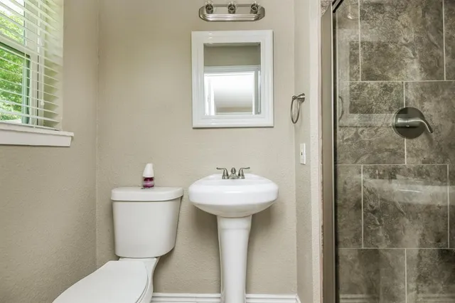 $1,845 | 405 South Judd Street, White Settlement, TX 76108