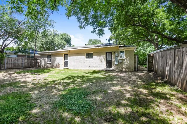 $1,845 | 405 South Judd Street, White Settlement, TX 76108