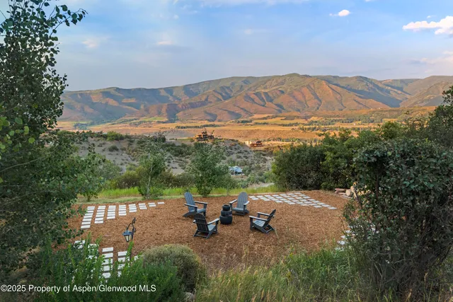 a view of a outdoor space with mountain view