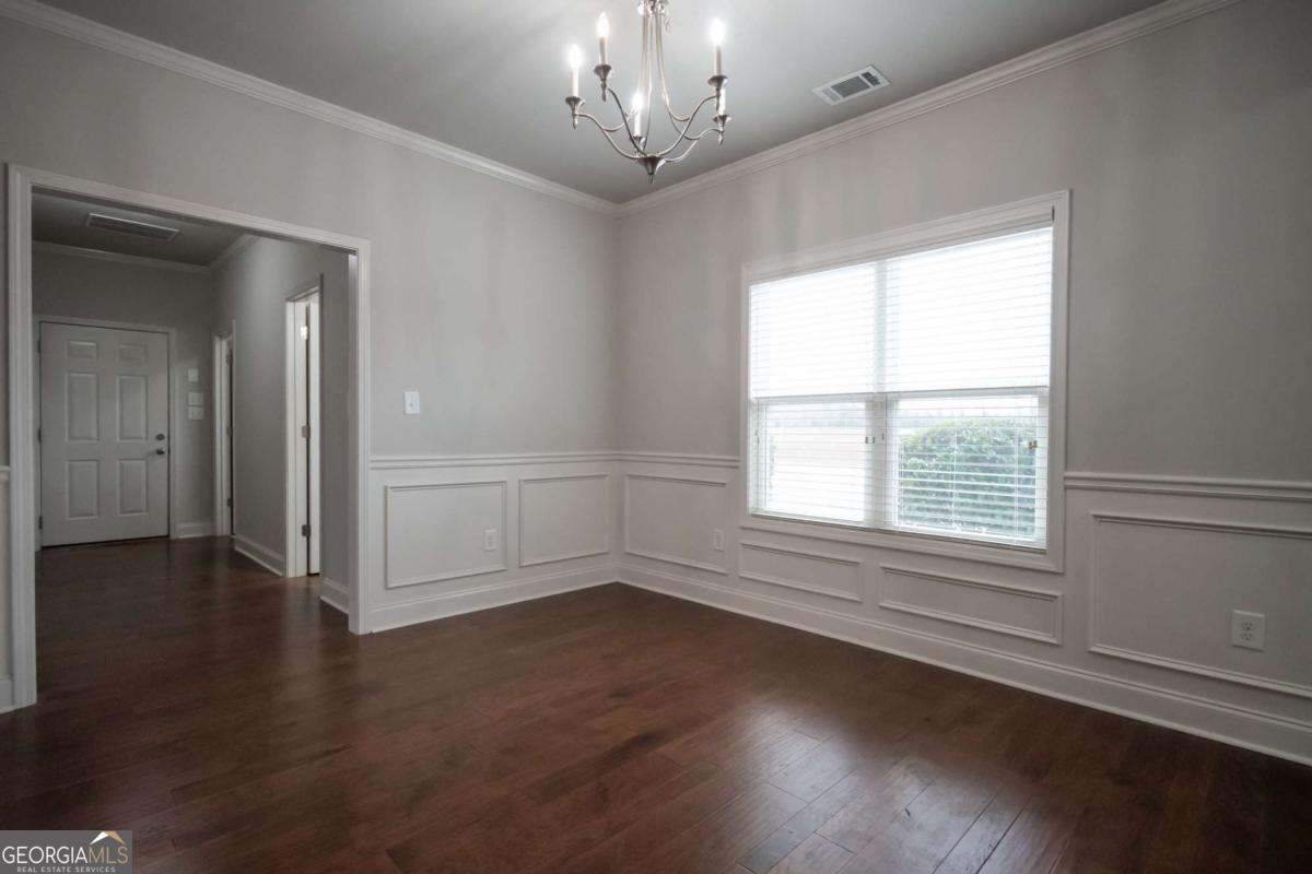 1054 Market Street Watkinsville, GA 30677 - Photo 12 of 48