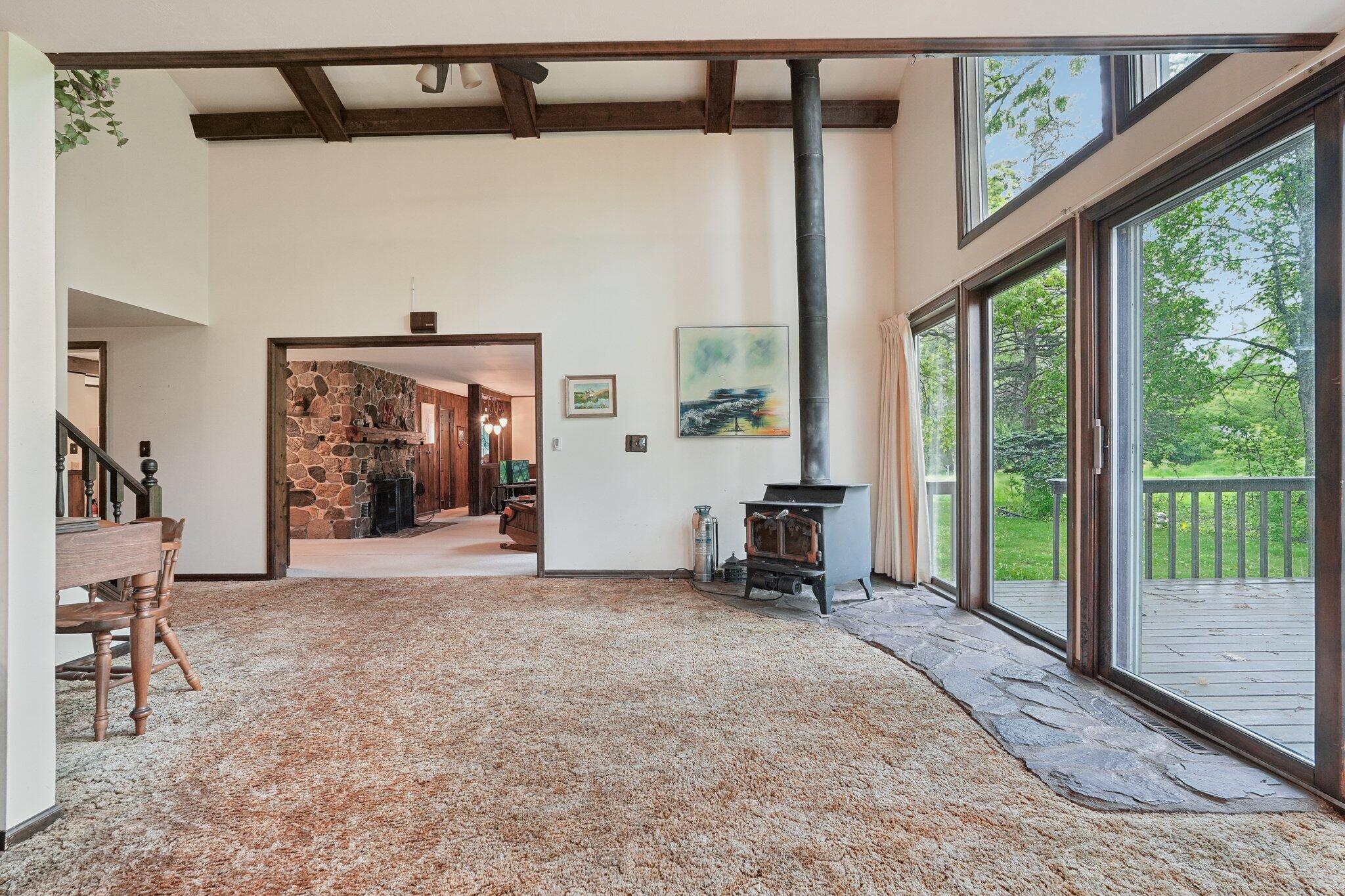 954 North Dousman Road Summit, WI 53066 - Photo 10 of 80 Living Room