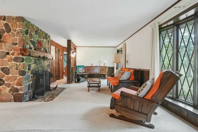 $549,900 | 954 North Dousman Road, Summit, WI 53066