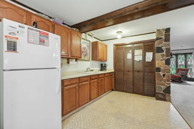 $549,900 | 954 North Dousman Road, Summit, WI 53066