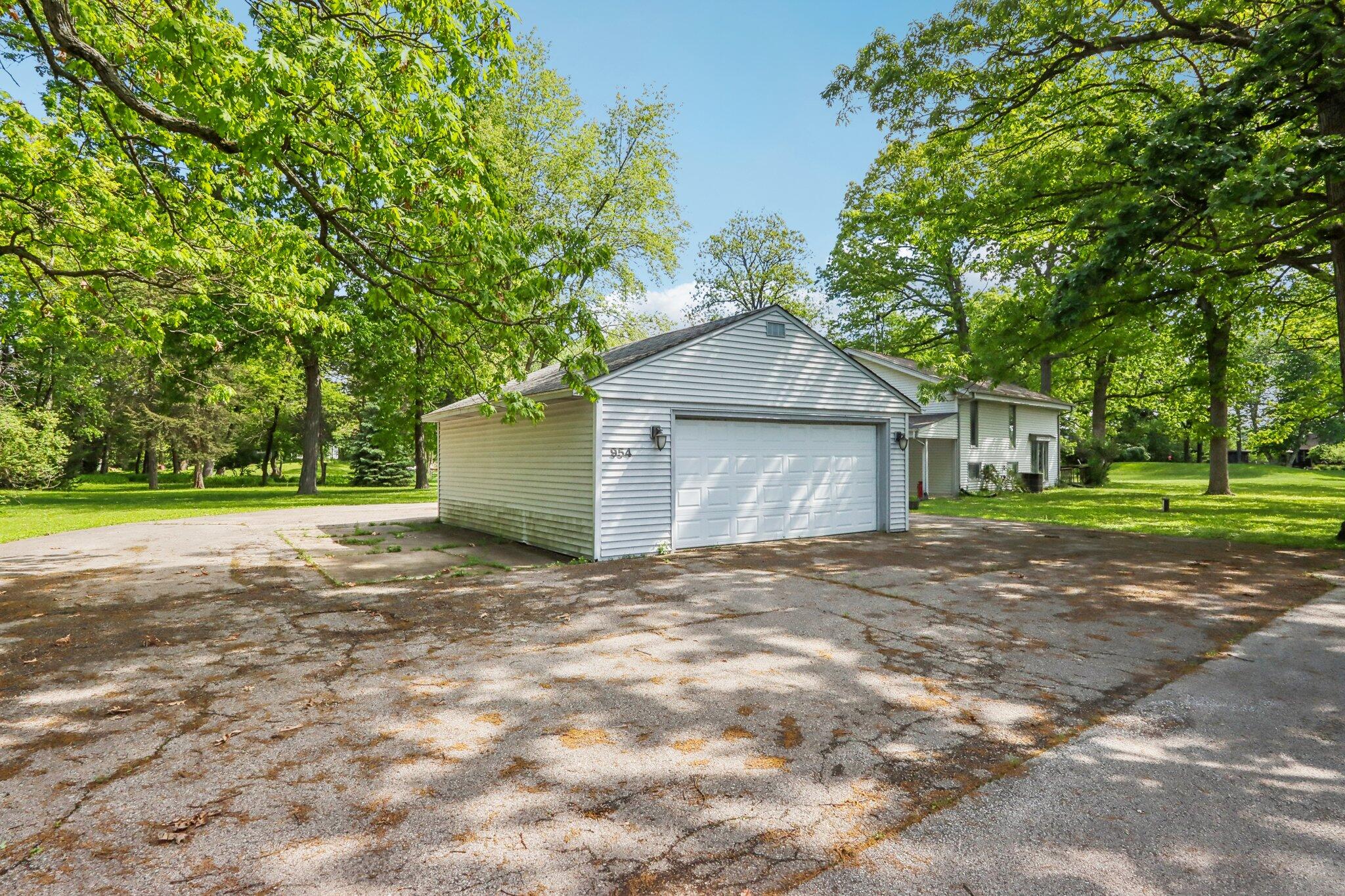 954 North Dousman Road Summit, WI 53066 - Photo 46 of 80 62-web-or-mls-N Dousman Rd-3005-062