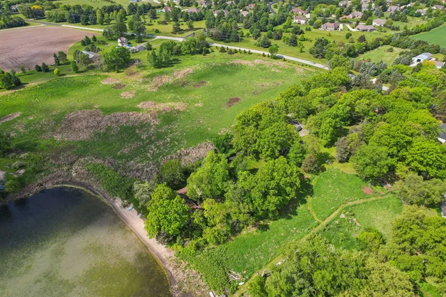 $549,900 | 954 North Dousman Road, Summit, WI 53066