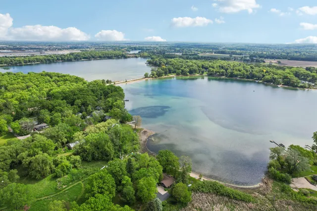 $549,900 | 954 North Dousman Road, Summit, WI 53066