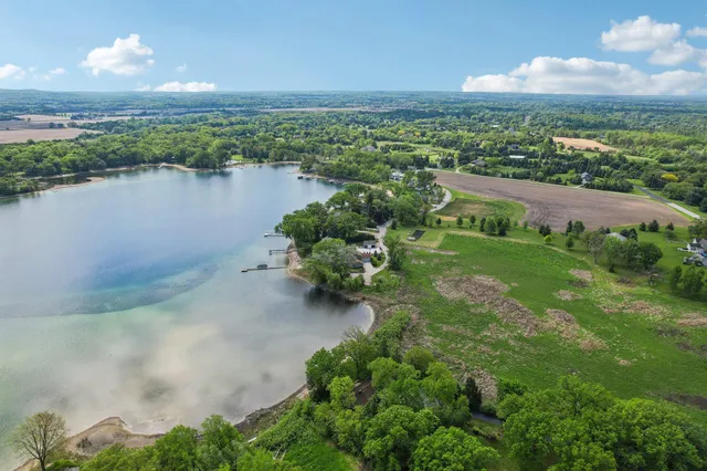 $549,900 | 954 North Dousman Road, Summit, WI 53066