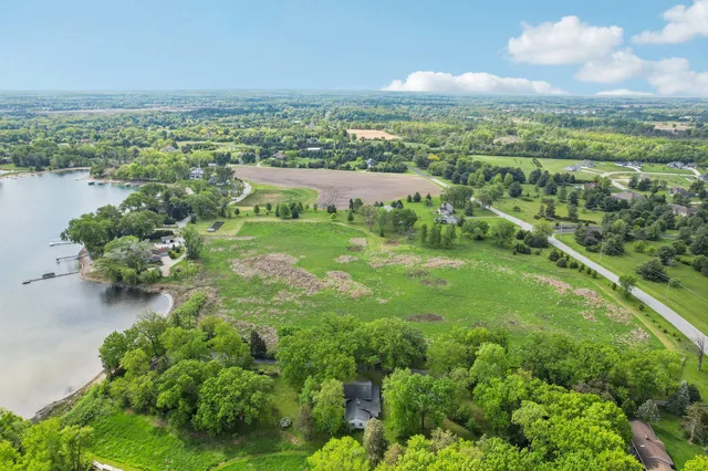 $549,900 | 954 North Dousman Road, Summit, WI 53066