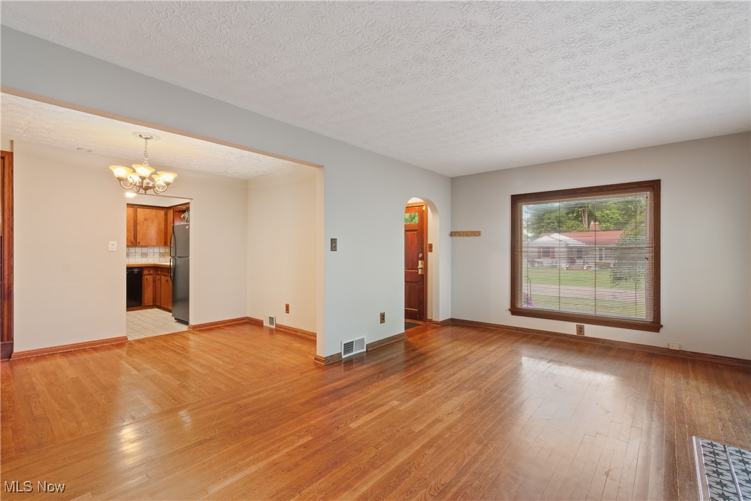 1940 Ganyard Road Akron, OH 44313 - Photo 9 of 39 Gallery Image 9