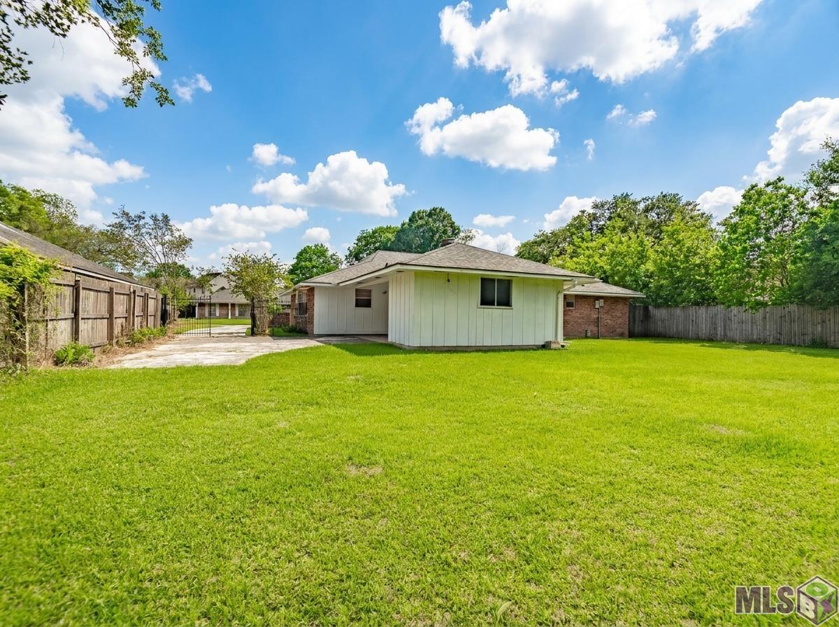 10647 Rondo Avenue Baton Rouge, LA 70815 - Photo 14 of 17