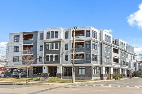 $865,000 | 395 Alewife Brook Parkway, Unit 3H, Somerville, MA 02144
