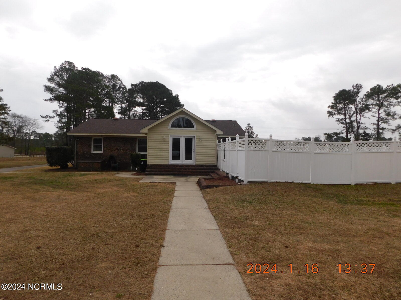 396 Luther Banks Road Richlands, NC 28574 - Photo 5 of 25 DSCN6328
