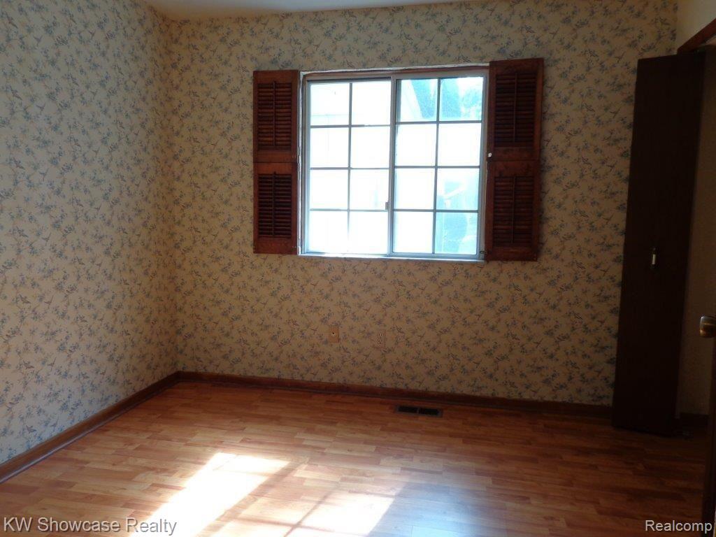 4272 Bullard Road Hartland, MI 48353 - Photo 16 of 46 DSC02194.jpg