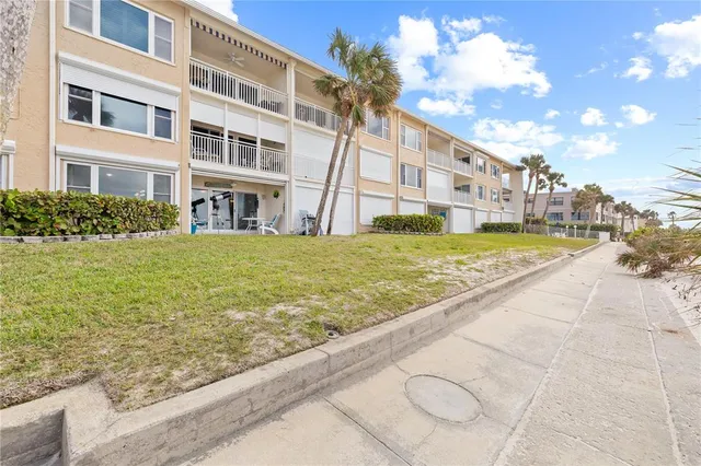 $849,000 | 3400 Gulf Boulevard, Unit 105, Belleair Beach, FL 33786