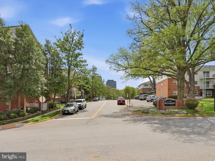 $1,699,000 | 1553 22nd Street North, Arlington, VA 22209