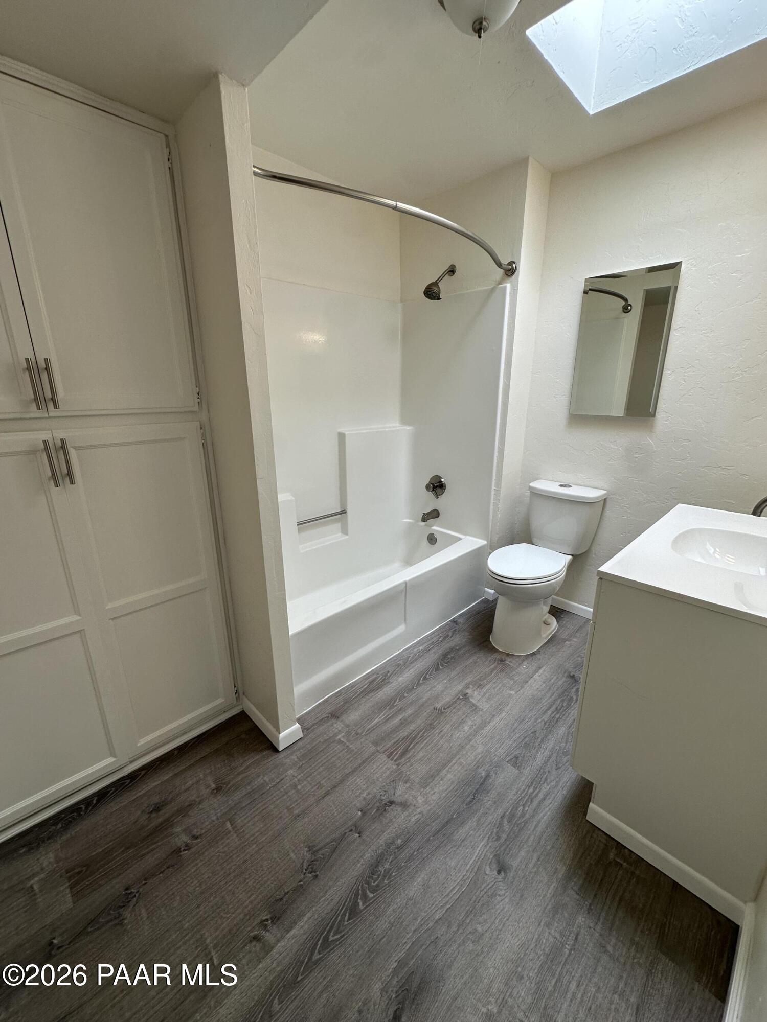 609 East Goodwin Street Prescott, AZ 86303 - Photo 14 of 40 MAin House Guest Bath