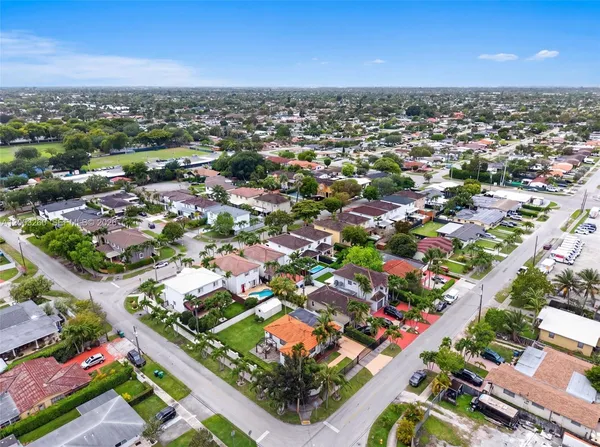 $4,250 | 9000 Southwest 40th Terrace, Miami, FL 33165