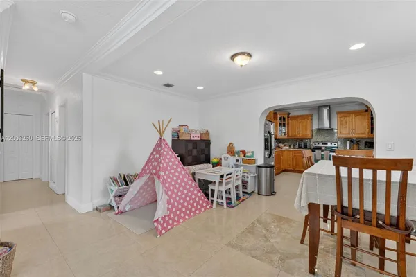 $4,250 | 9000 Southwest 40th Terrace, Miami, FL 33165