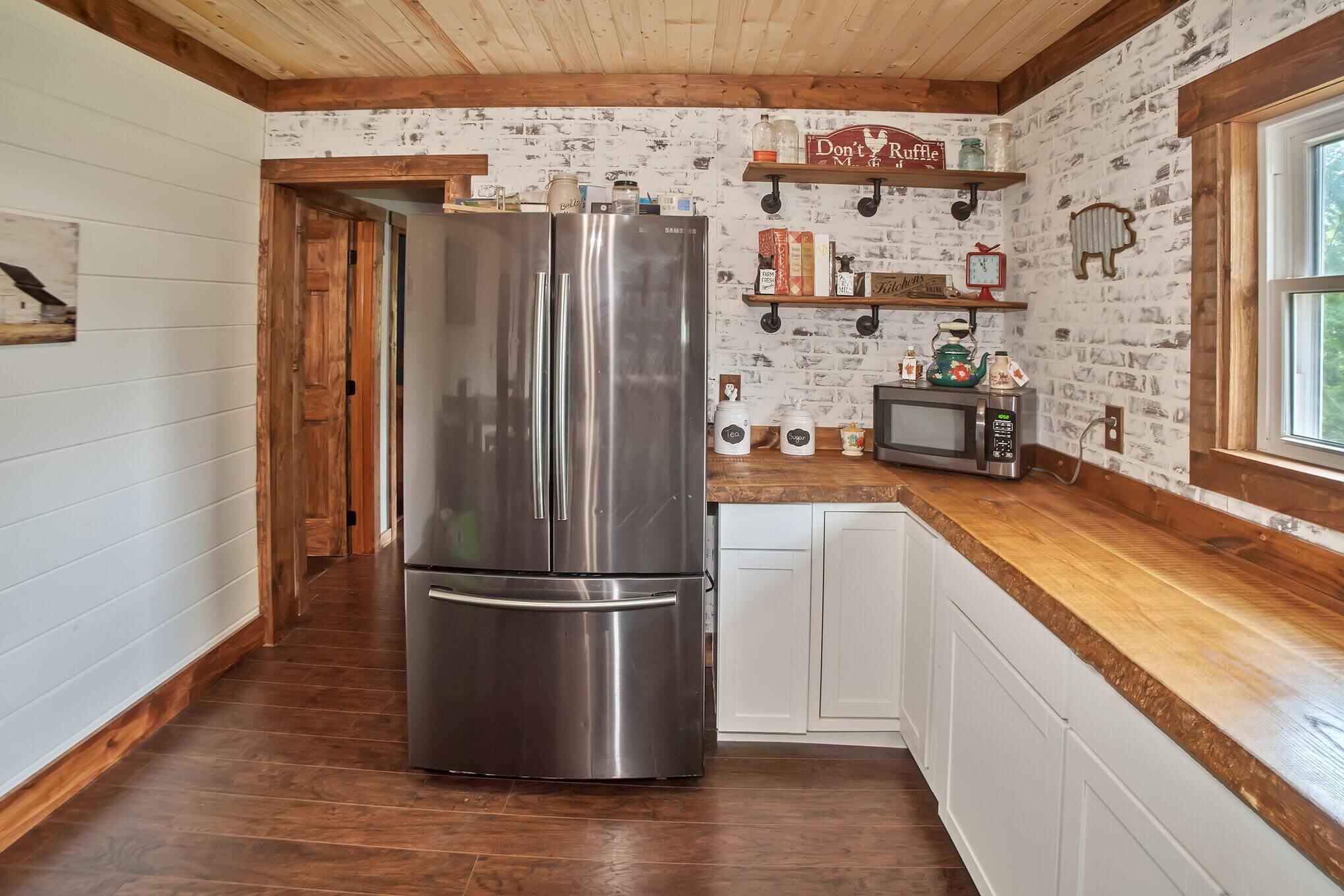 11514 New Delaware Road Mount Vernon, OH 43050 - Photo 12 of 24 Kitchen