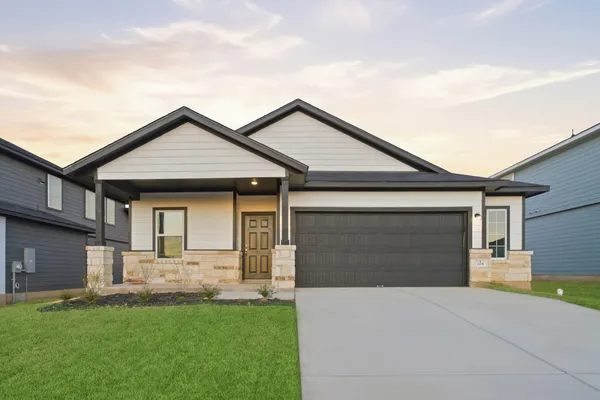 $351,976 | 204 Quail Convey Drive, Jarrell, TX 76537