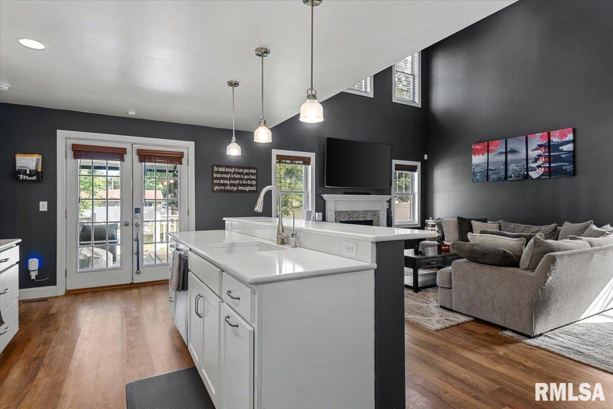 505 East Main Street Rochester, IL 62563 - Photo 14 of 39 Gallery Image 14