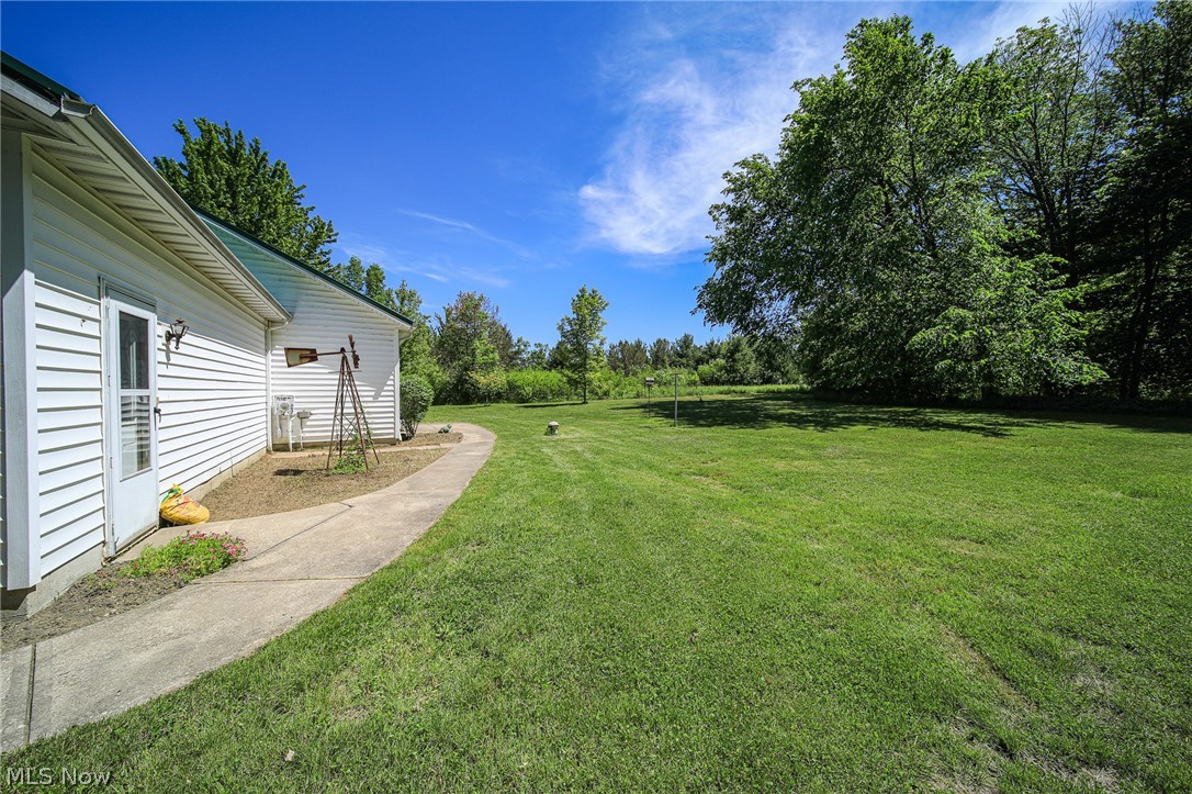 8150 Plank Road Thompson, OH 44086 - Photo 29 of 31