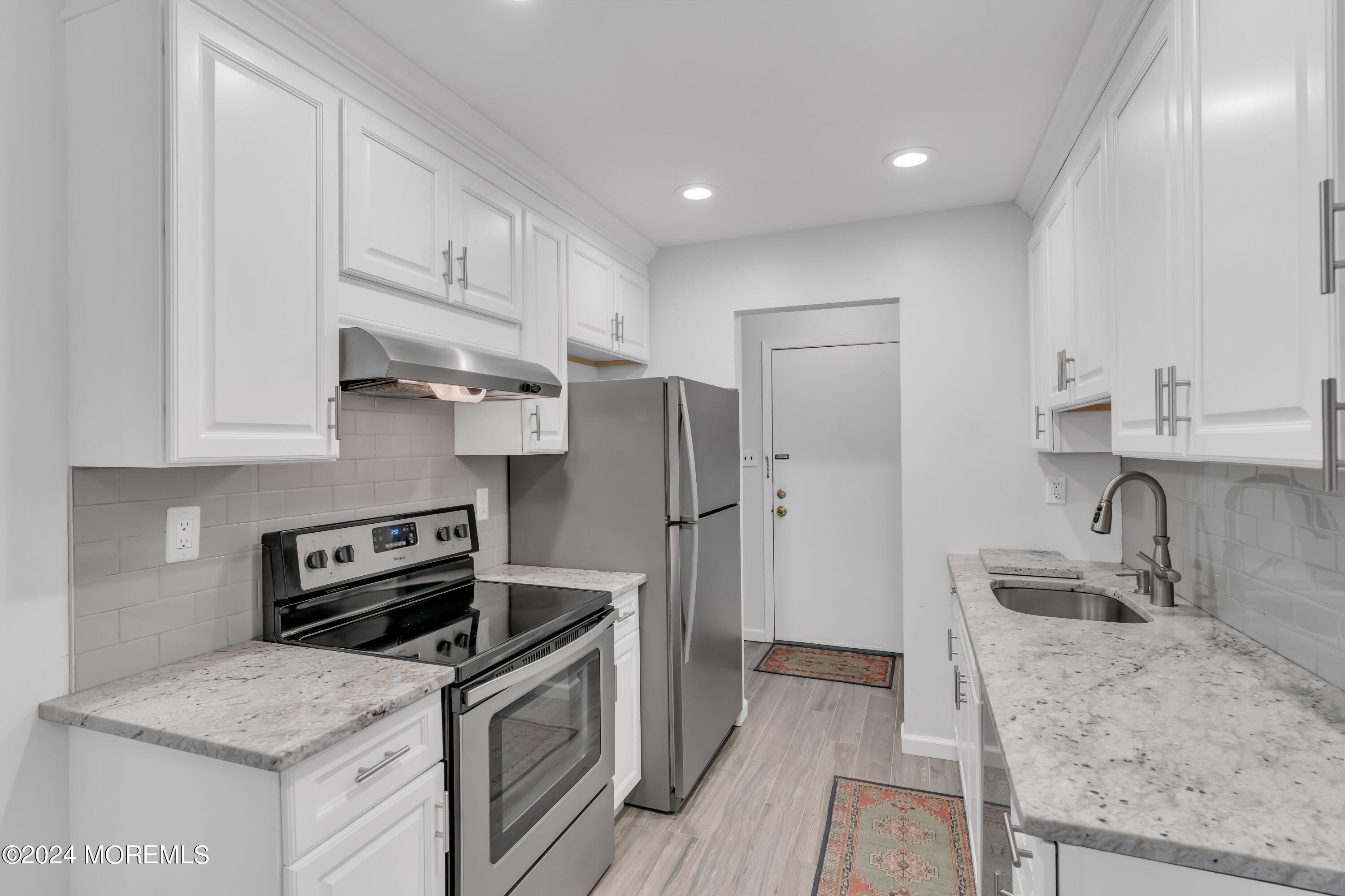 97 Arrowood Road, Unit E Englishtown, NJ 07726 - Photo 9 of 20 10