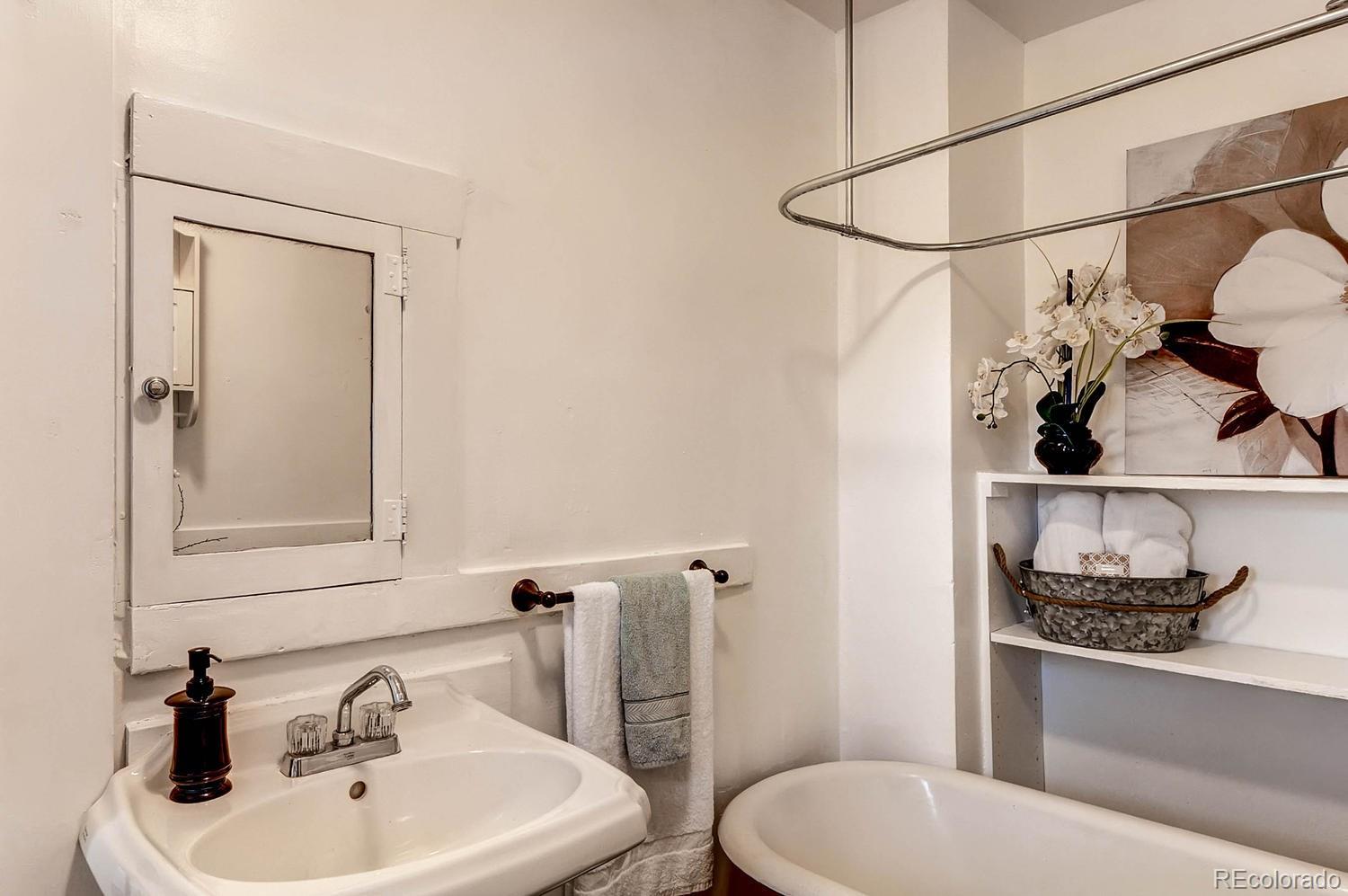 4576 Decatur Street Denver, CO 80211 - Photo 16 of 28 Gallery Image 16
