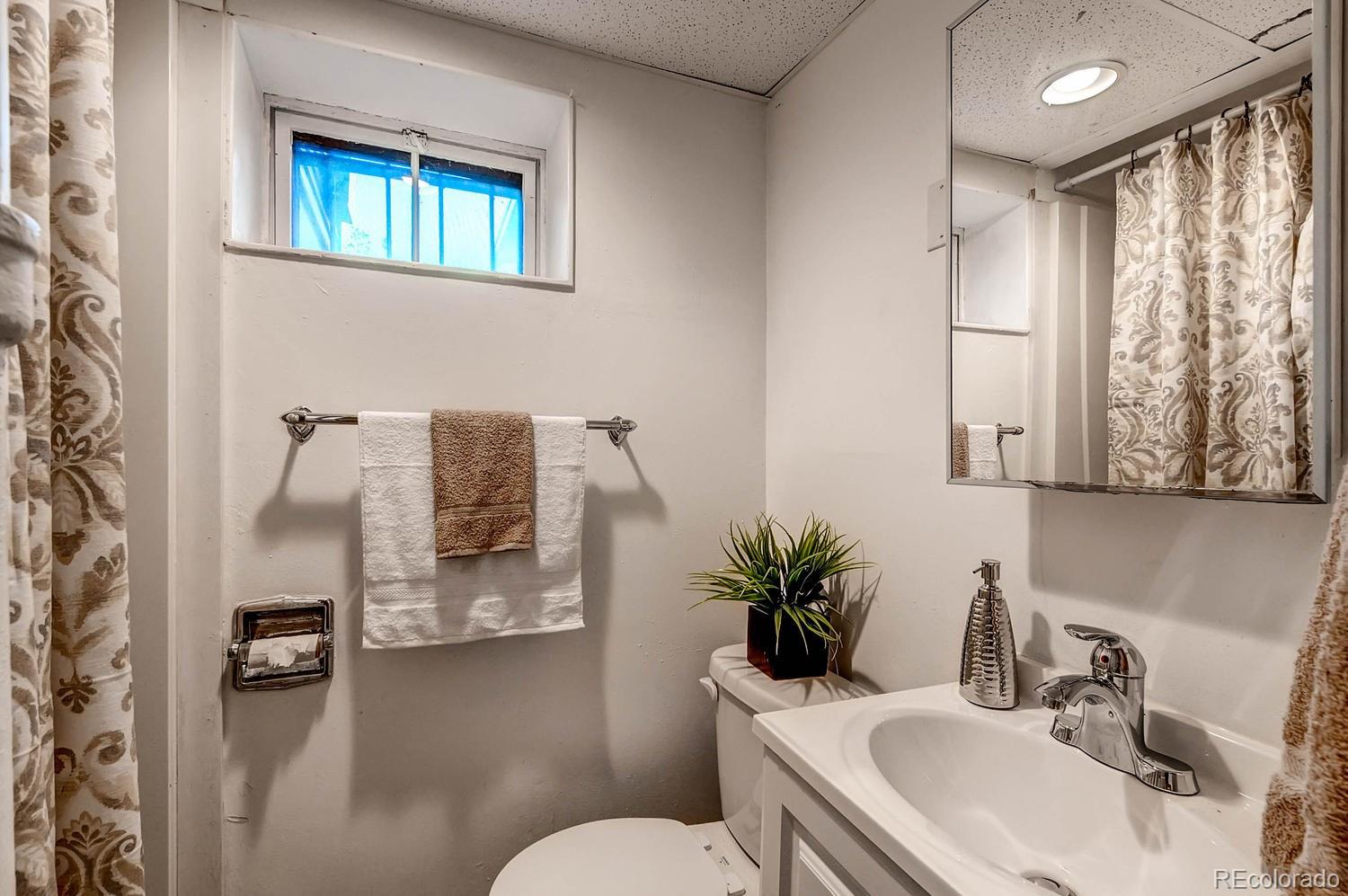 4576 Decatur Street Denver, CO 80211 - Photo 18 of 28 Gallery Image 18